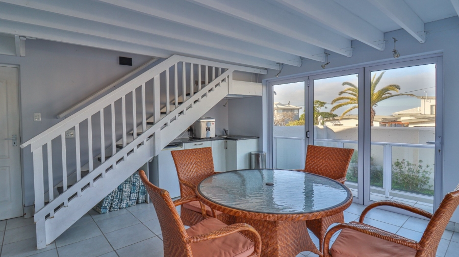 4 Bedroom Property for Sale in Outeniqua Strand Western Cape